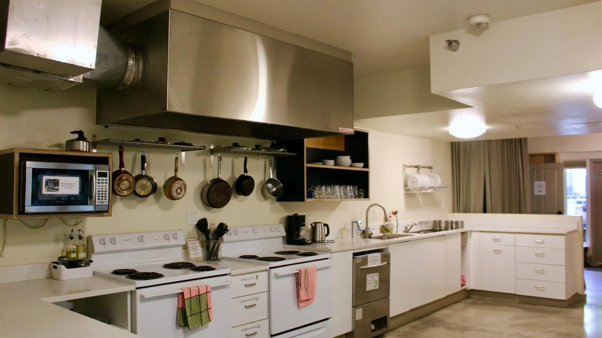 Northwest Portland Hostel