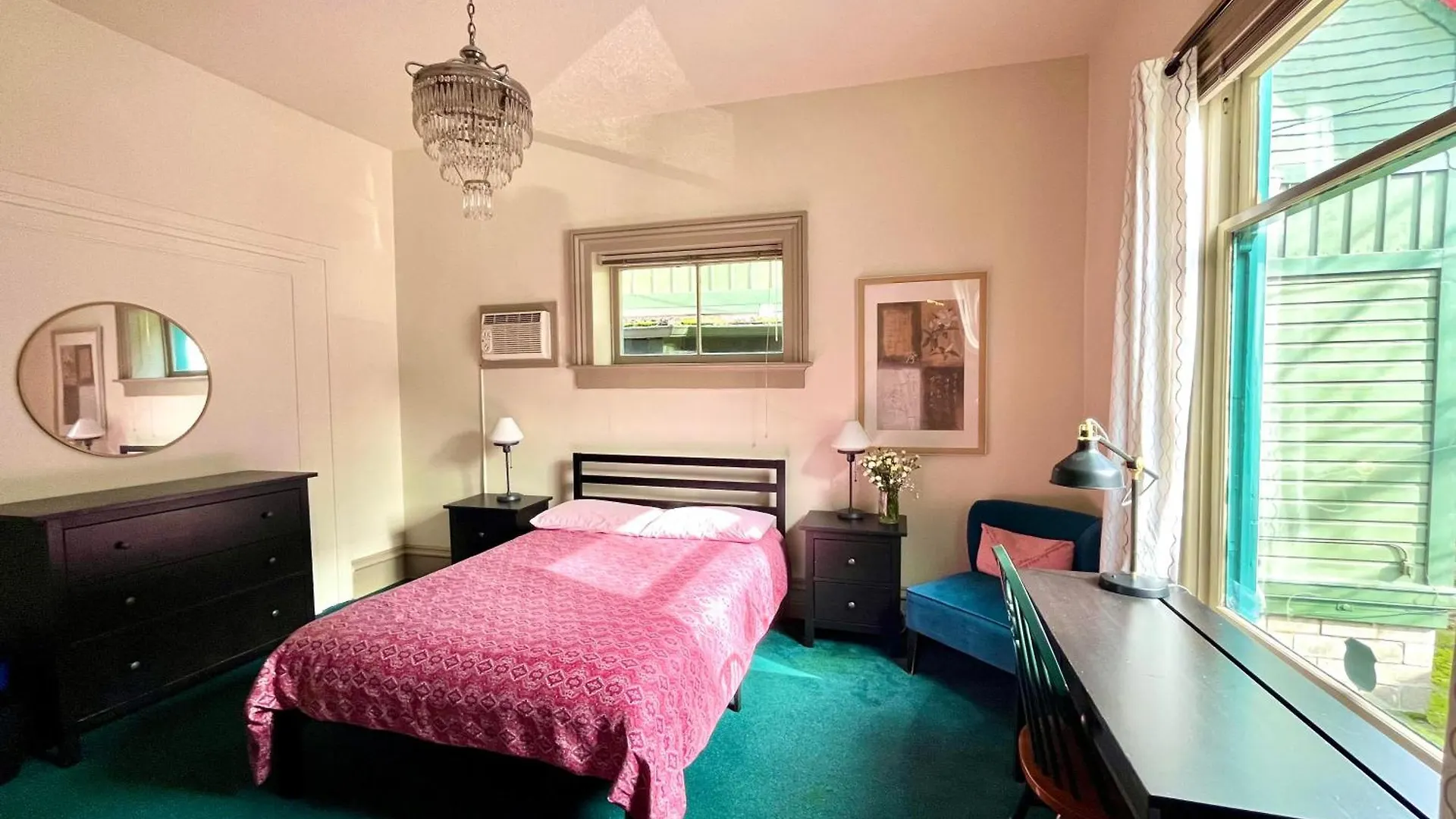 Northwest Portland Hostel